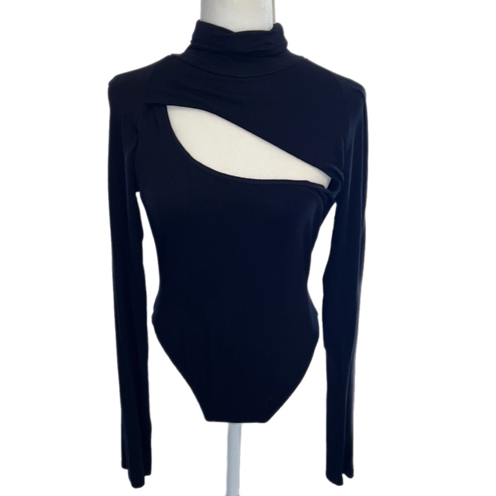 EUC Dollskill WinWin Cutout Blk Turtleneck Longleeve Bodysuit L